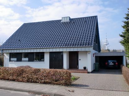 Dachsanierung in Schleswig Dachneueindeckung in Schenefeld von Nissen & Christiansen aus Silberstedt