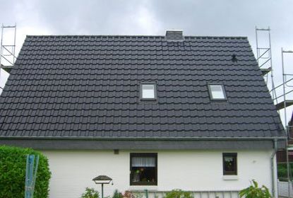 Dachsanierung in Itzehoe Dachneueindeckung in Schleswig von Nissen & Christiansen aus Silberstedt