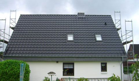 Dachsanierung in Itzehoe Dachneueindeckung in Schleswig von Nissen & Christiansen aus Silberstedt
